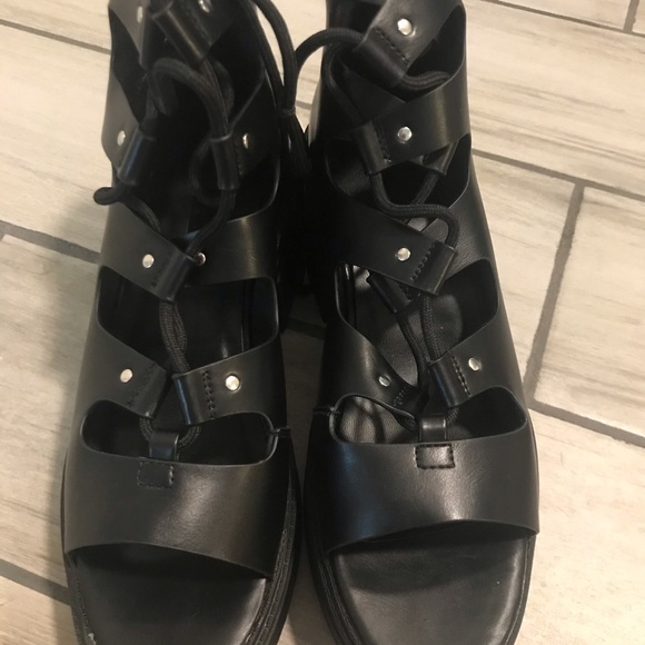 Gladiator Platforms - Picture 4 of 5